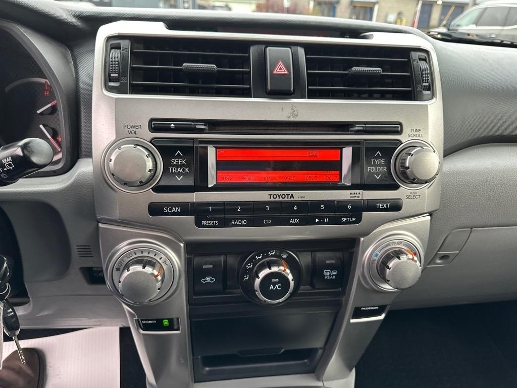 Toyota 4Runner 4WD 4dr V6 Limited (Natl) 2013