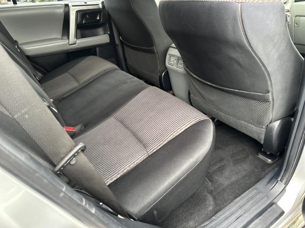 Toyota 4Runner 4WD 4dr V6 Limited (Natl) 2013