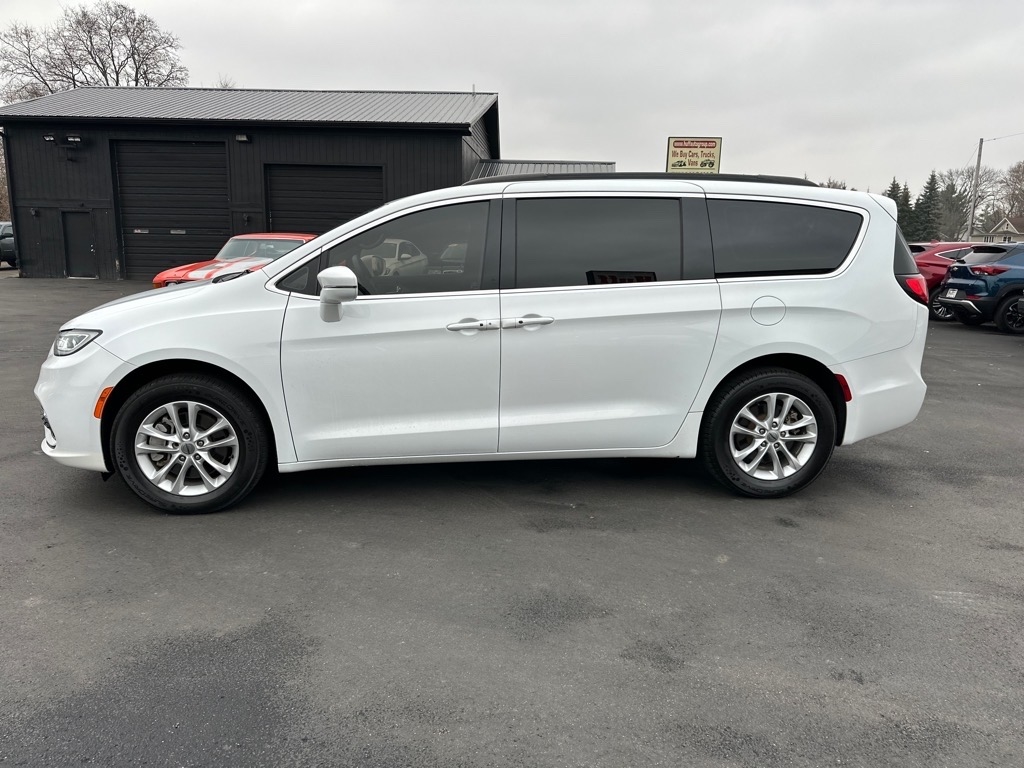 Chrysler Pacifica Touring AWD 2022