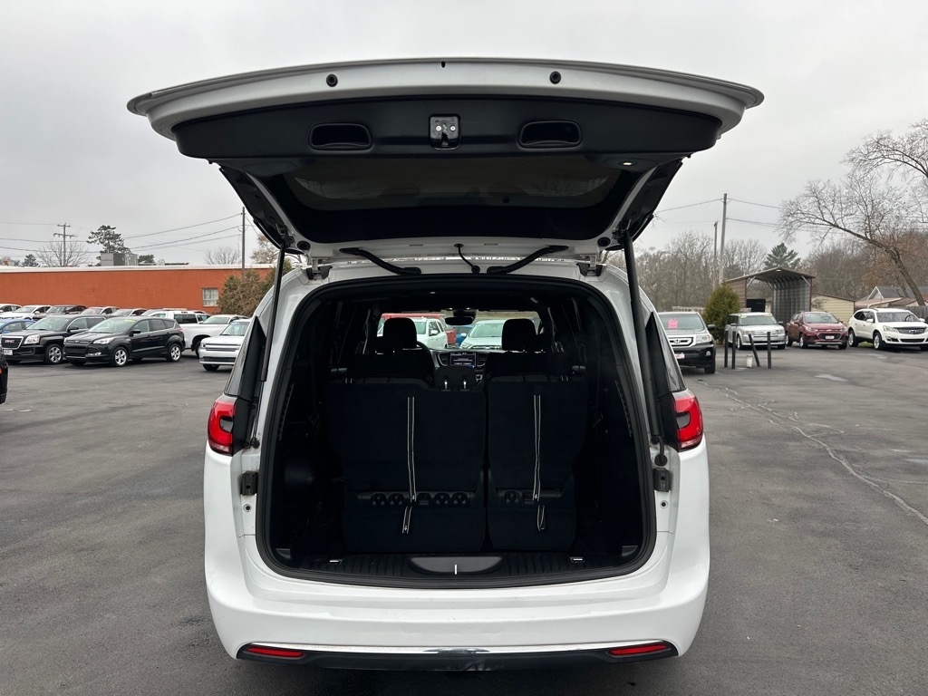 Chrysler Pacifica Touring AWD 2022