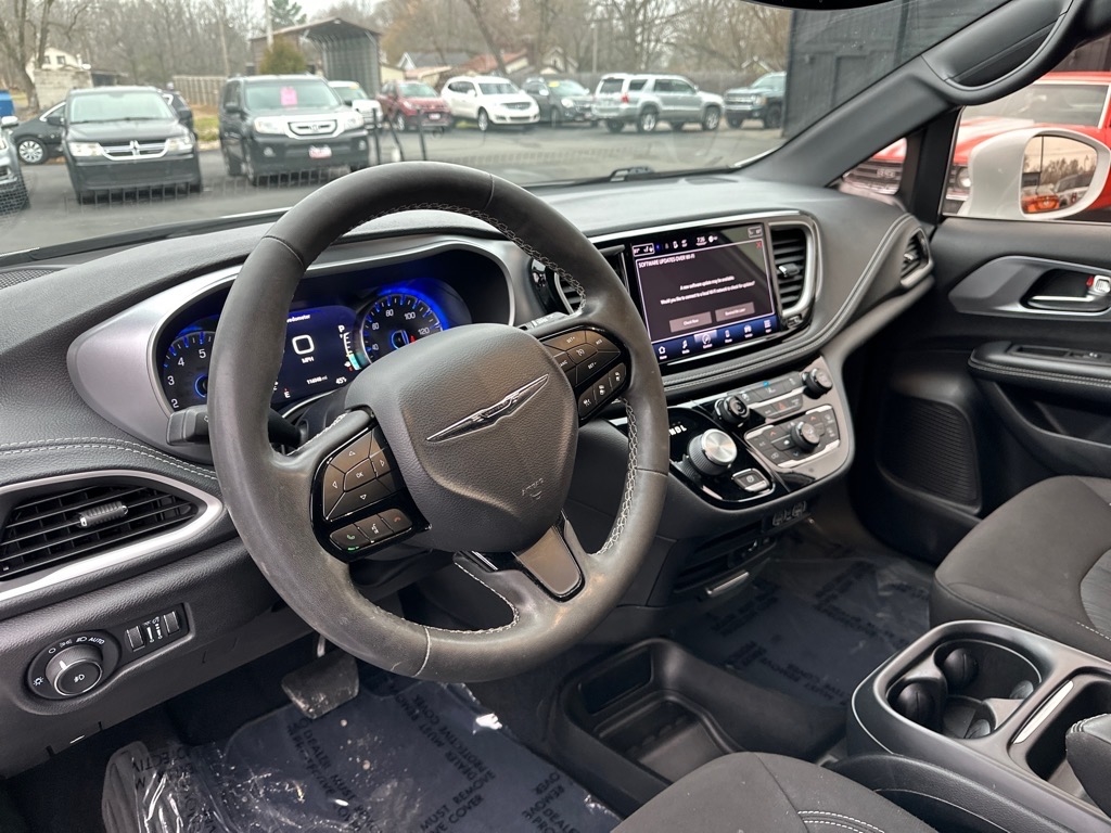 Chrysler Pacifica Touring AWD 2022