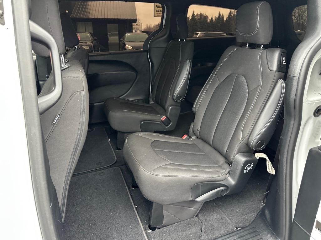 Chrysler Pacifica Touring AWD 2022