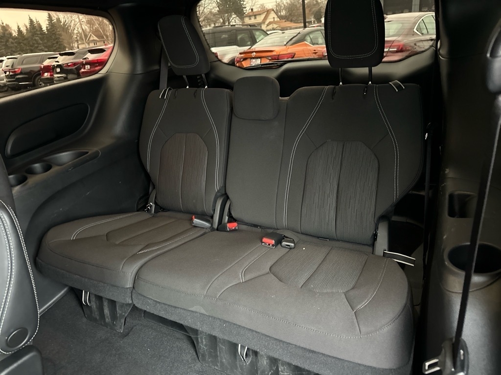 Chrysler Pacifica Touring AWD 2022