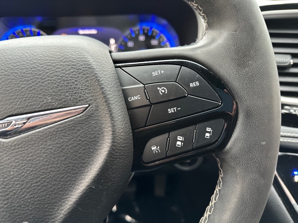 Chrysler Pacifica Touring AWD 2022