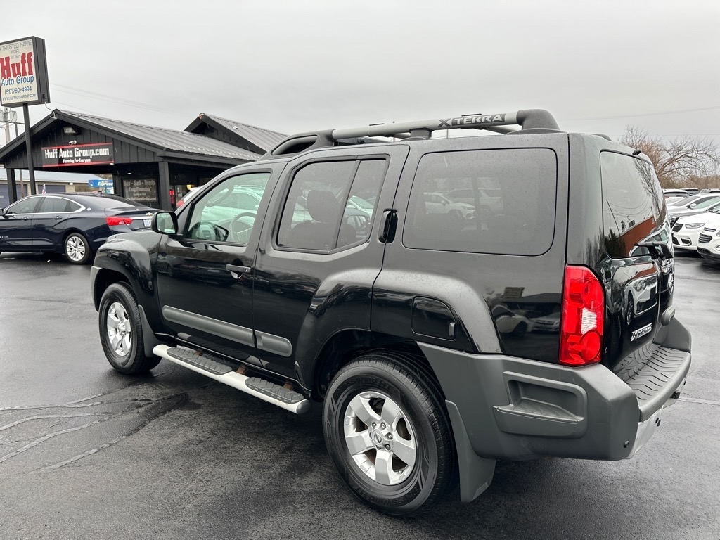 2011 Nissan Xterra S photo 3