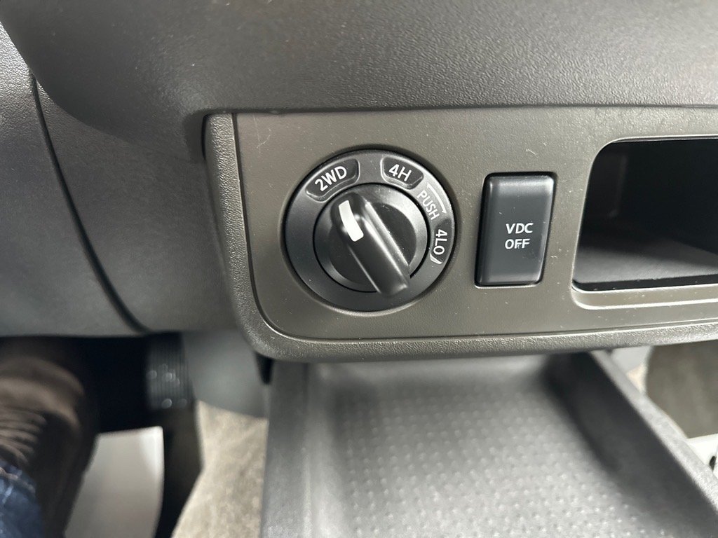 Nissan Xterra 4WD 4dr Auto S 2011