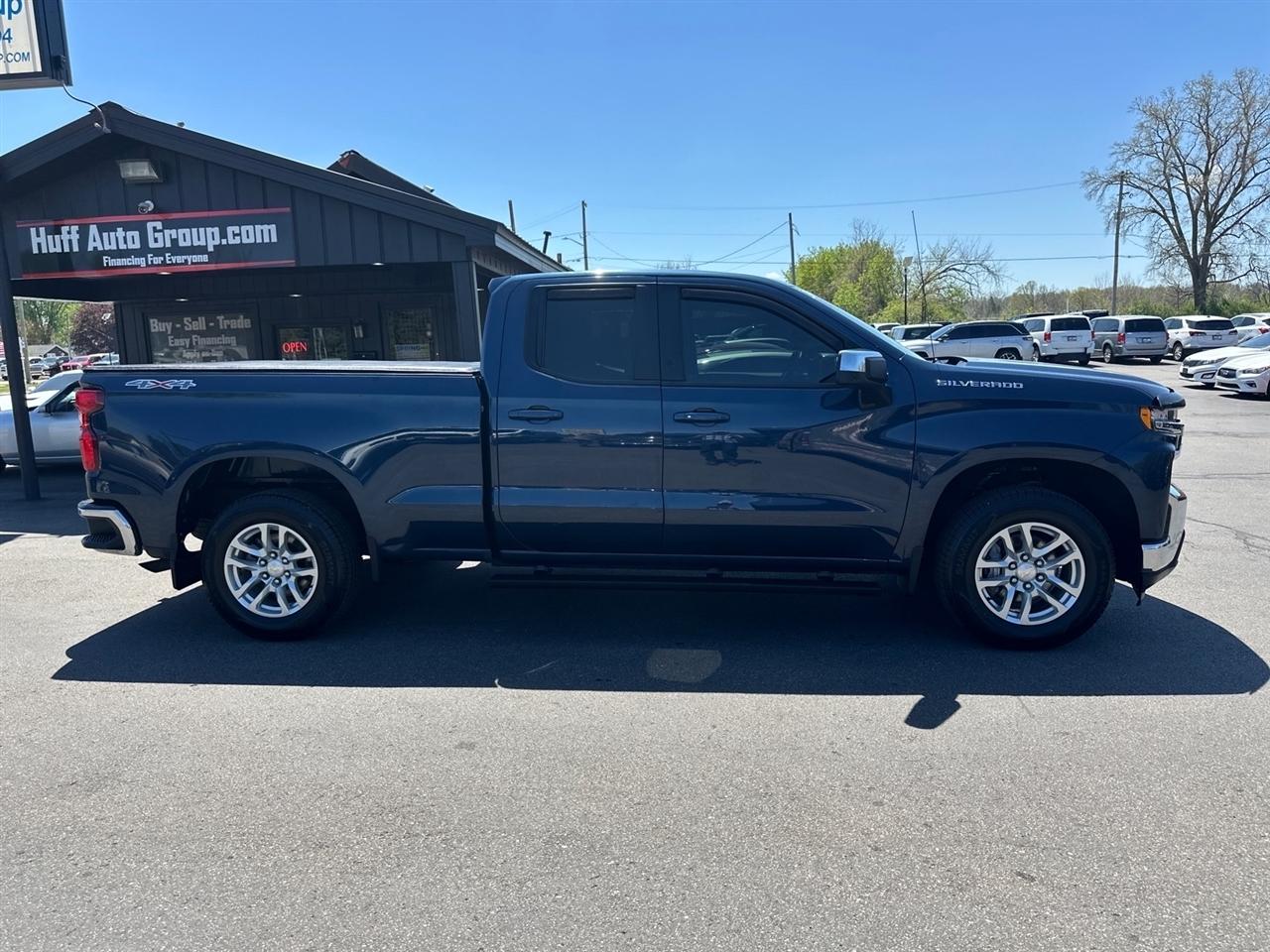 Chevrolet Silverado 1500 4WD Double Cab 147" LT 2020