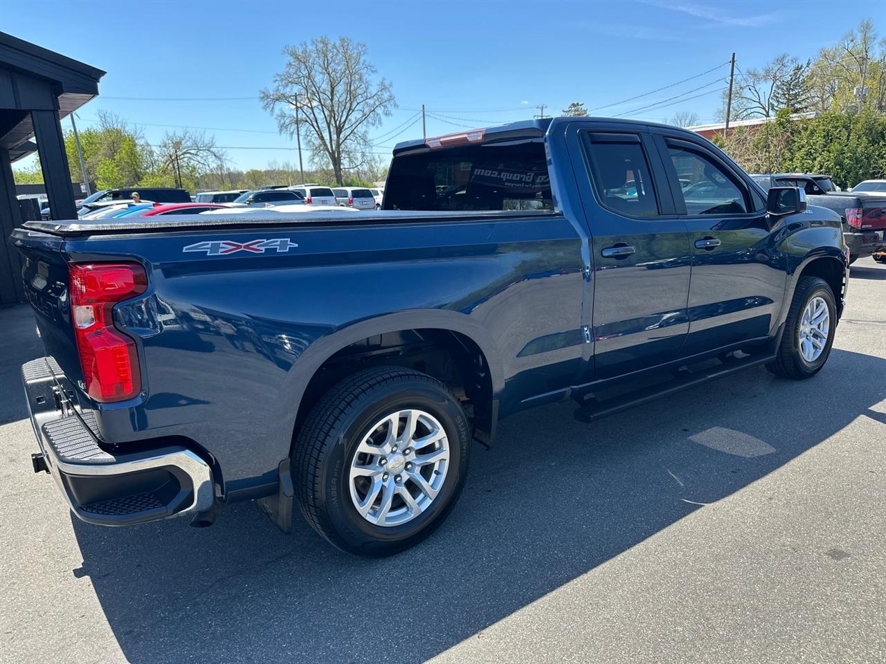 Chevrolet Silverado 1500 4WD Double Cab 147" LT 2020