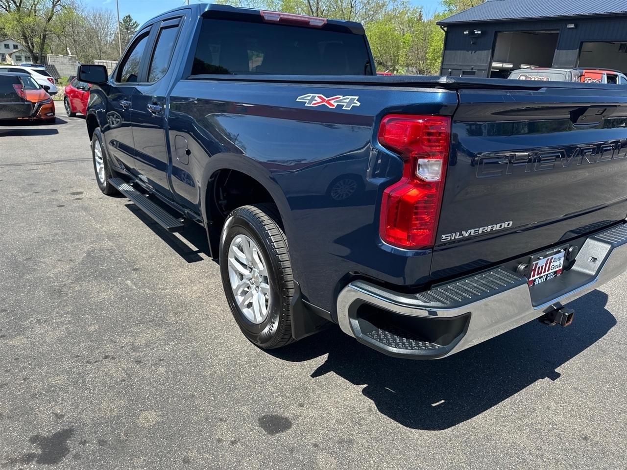 Chevrolet Silverado 1500 4WD Double Cab 147" LT 2020