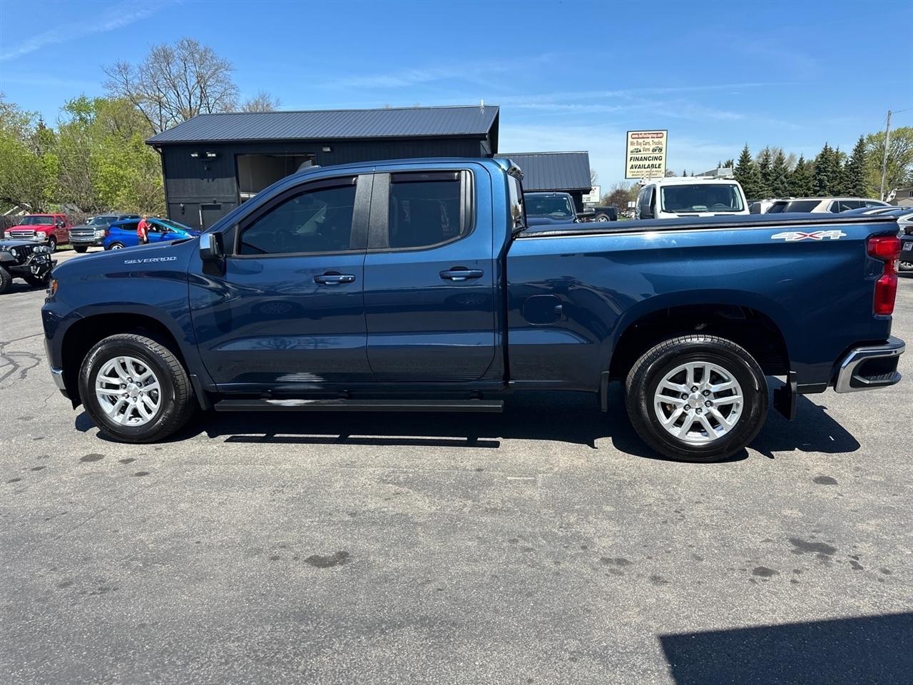 Chevrolet Silverado 1500 4WD Double Cab 147" LT 2020