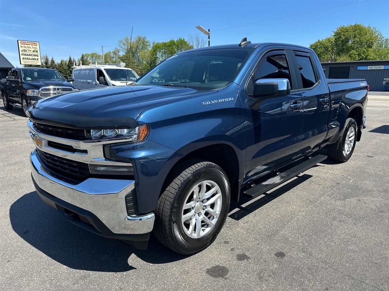Chevrolet Silverado 1500 4WD Double Cab 147" LT 2020