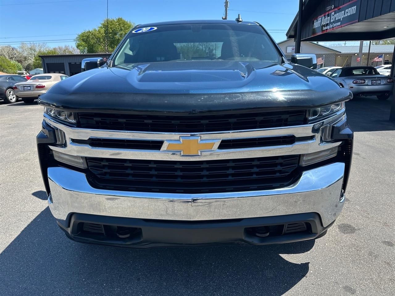 Chevrolet Silverado 1500 4WD Double Cab 147" LT 2020