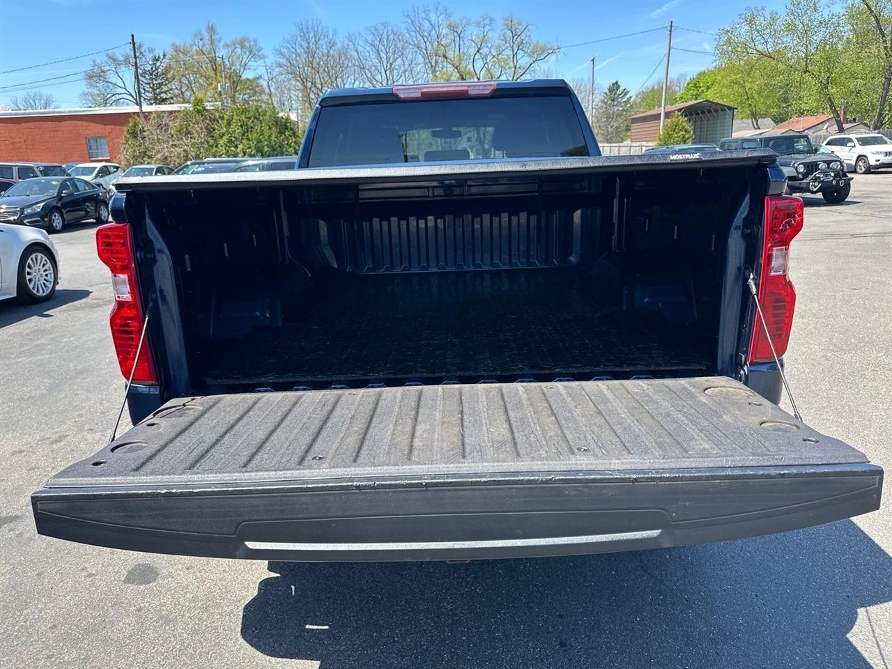 Chevrolet Silverado 1500 4WD Double Cab 147" LT 2020