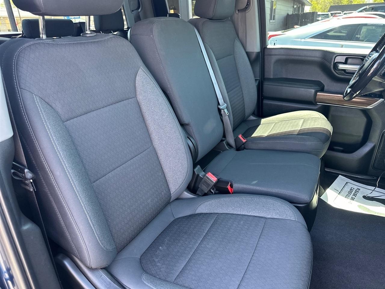 Chevrolet Silverado 1500 4WD Double Cab 147" LT 2020