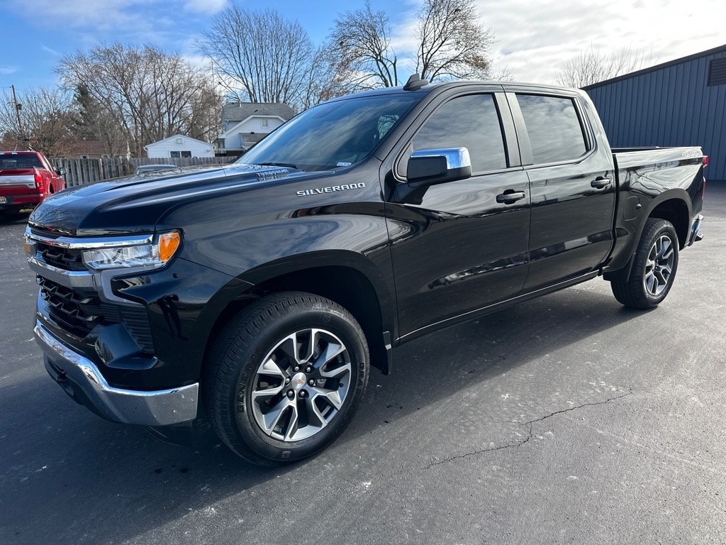 2025 Chevrolet Silverado 1500 4WD Crew Cab 147" LT w/2FL