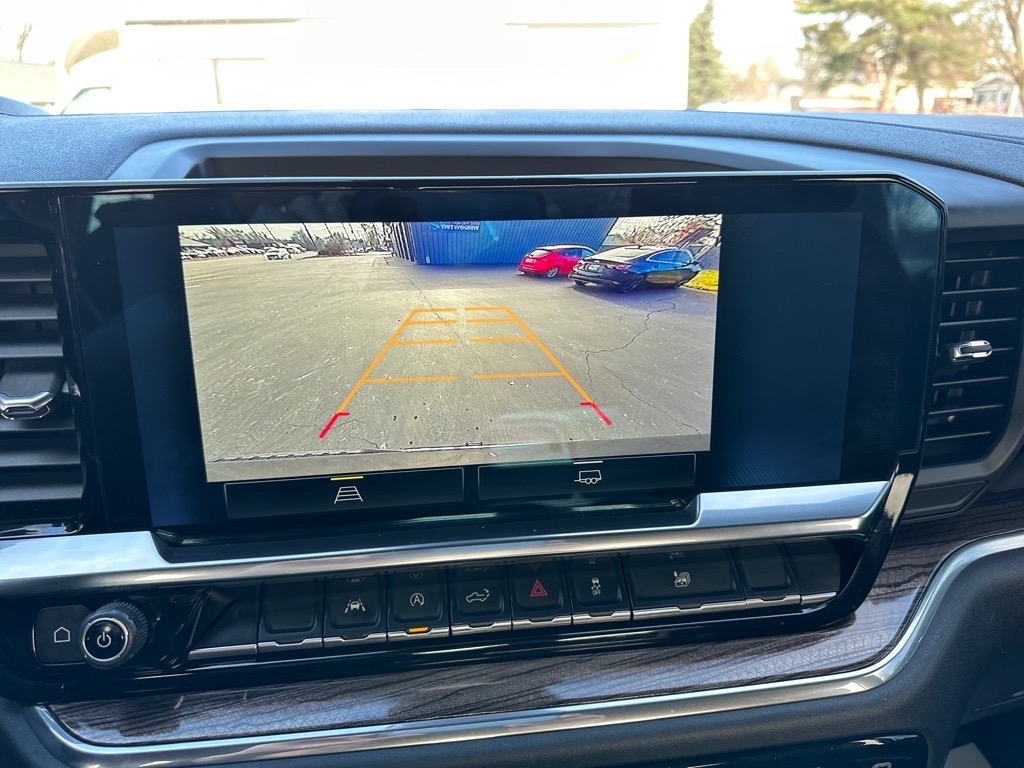 Chevrolet Silverado 1500 4WD Crew Cab 147" LT w/2FL 2025