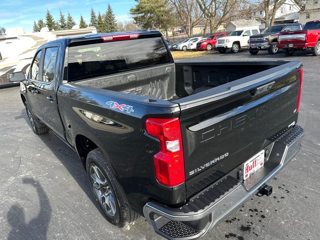 Chevrolet Silverado 1500 4WD Crew Cab 147" LT w/2FL 2025