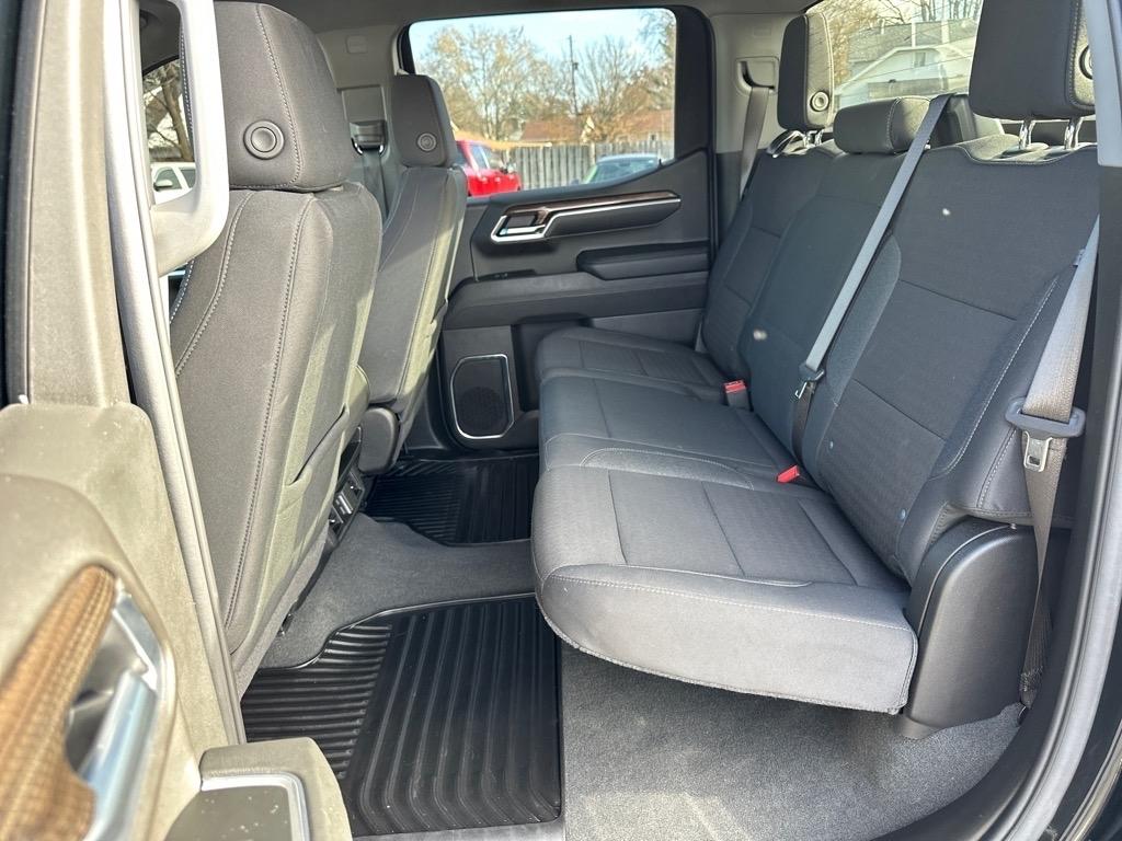 Chevrolet Silverado 1500 4WD Crew Cab 147" LT w/2FL 2025