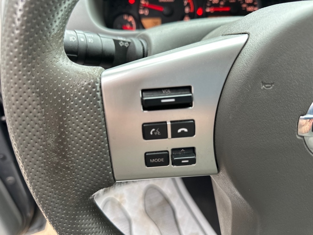 Nissan Frontier 4WD Crew Cab SWB Auto SV 2016