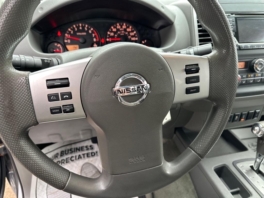 Nissan Frontier 4WD Crew Cab SWB Auto SV 2016