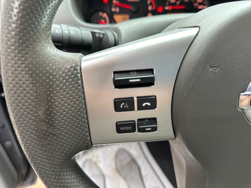 Nissan Frontier 4WD Crew Cab SWB Auto SV 2016