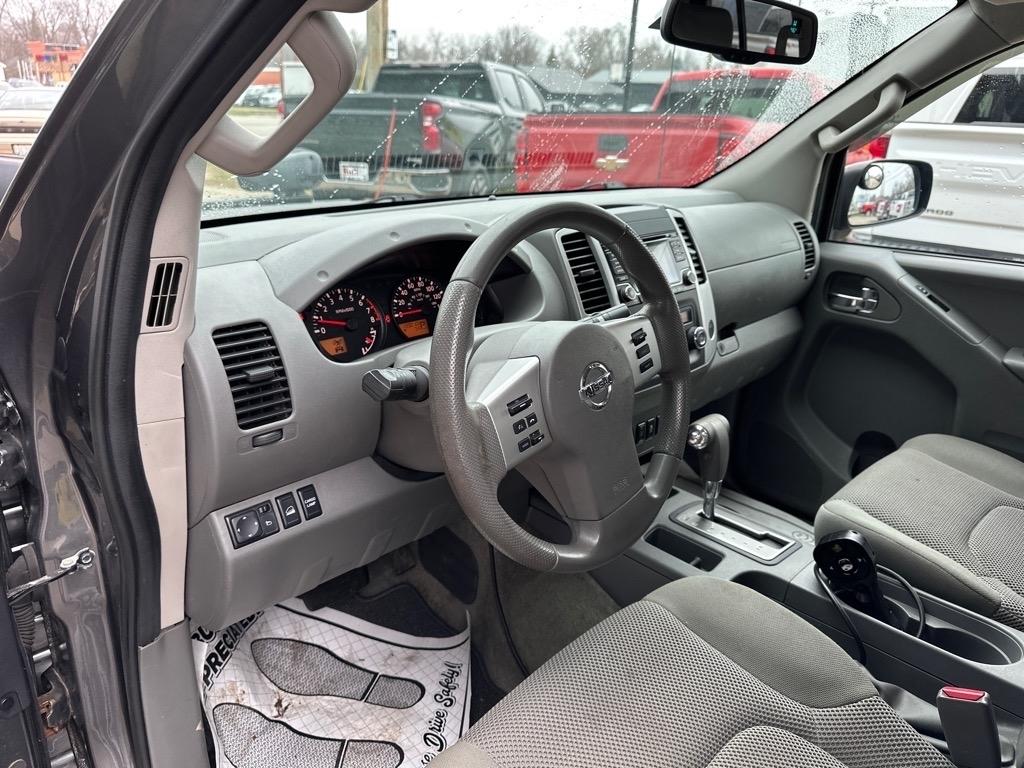 Nissan Frontier 4WD Crew Cab SWB Auto SV 2016