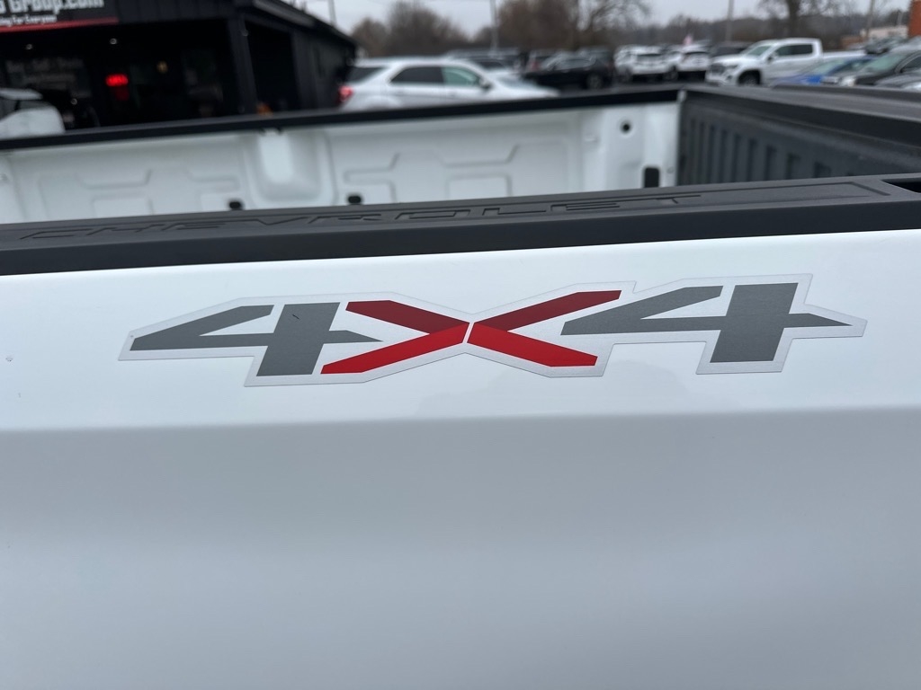 Chevrolet Silverado 1500 4WD Reg Cab 140" Work Truck 2021