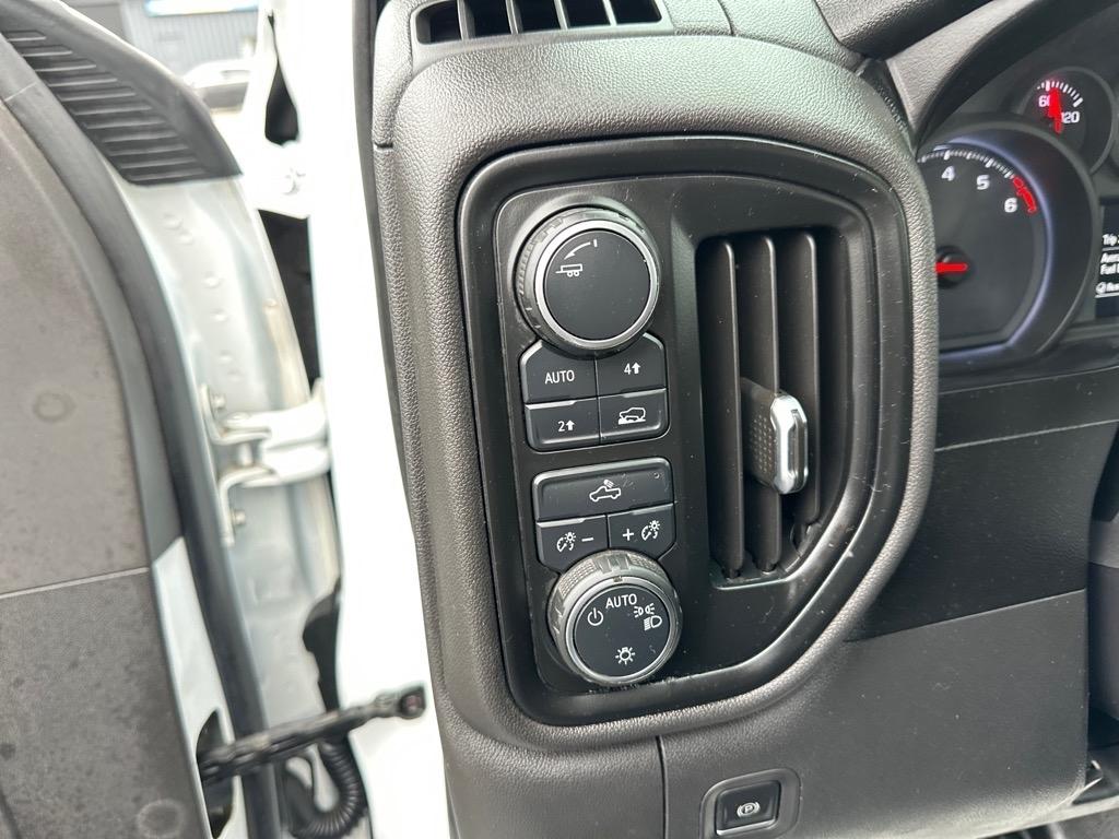 Chevrolet Silverado 1500 4WD Reg Cab 140" Work Truck 2021