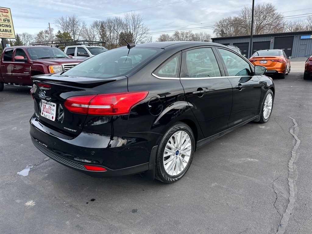 Ford Focus Titanium Sedan 2018