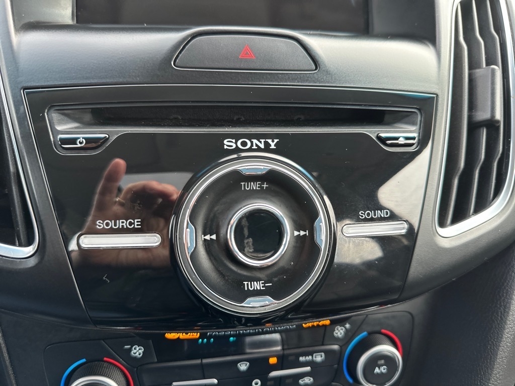 Ford Focus Titanium Sedan 2018