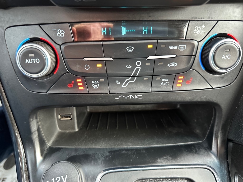 Ford Focus Titanium Sedan 2018