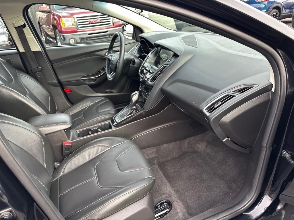 Ford Focus Titanium Sedan 2018