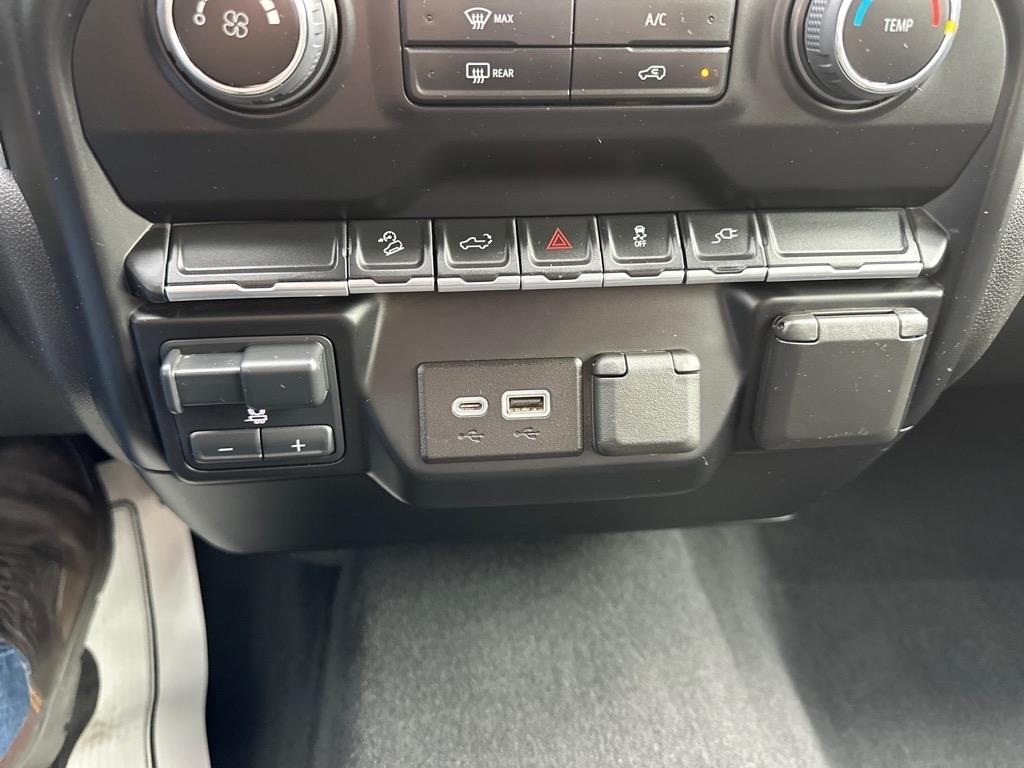 Chevrolet Silverado 2500HD 4WD Double Cab 162" LT 2023