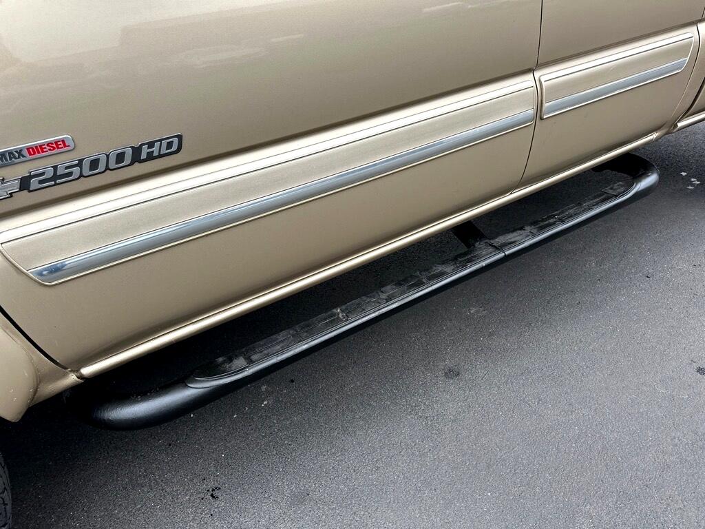 Chevrolet Silverado 2500HD Ext Cab 143.5" WB 4WD LS 2005