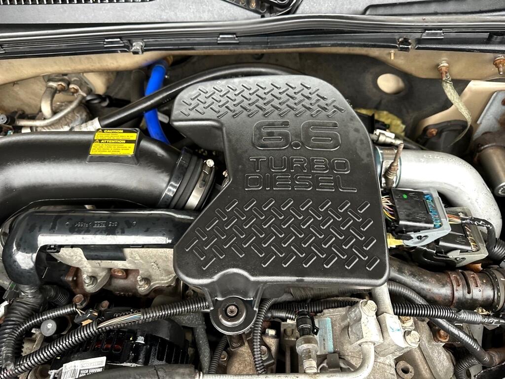 Chevrolet Silverado 2500HD Ext Cab 143.5" WB 4WD LS 2005