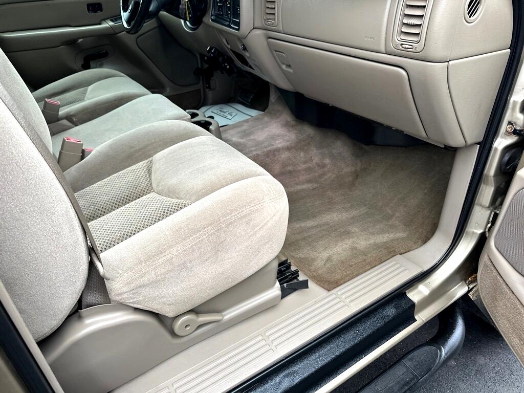 Chevrolet Silverado 2500HD Ext Cab 143.5" WB 4WD LS 2005