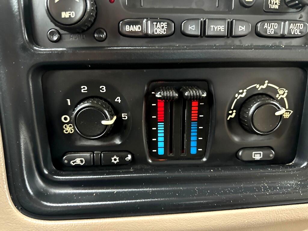 Chevrolet Silverado 2500HD Ext Cab 143.5" WB 4WD LS 2005