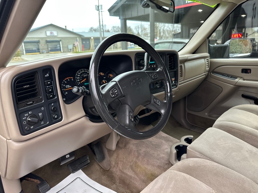 Chevrolet Silverado 2500HD Ext Cab 143.5" WB 4WD LS 2005