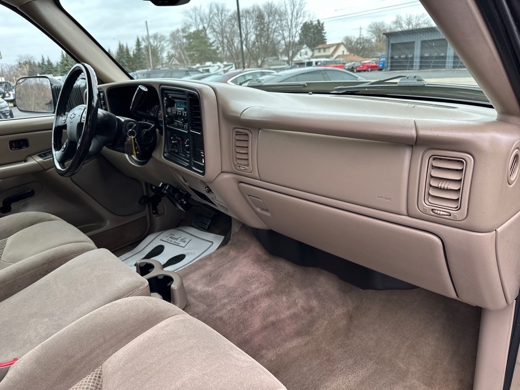 Chevrolet Silverado 2500HD Ext Cab 143.5" WB 4WD LS 2005