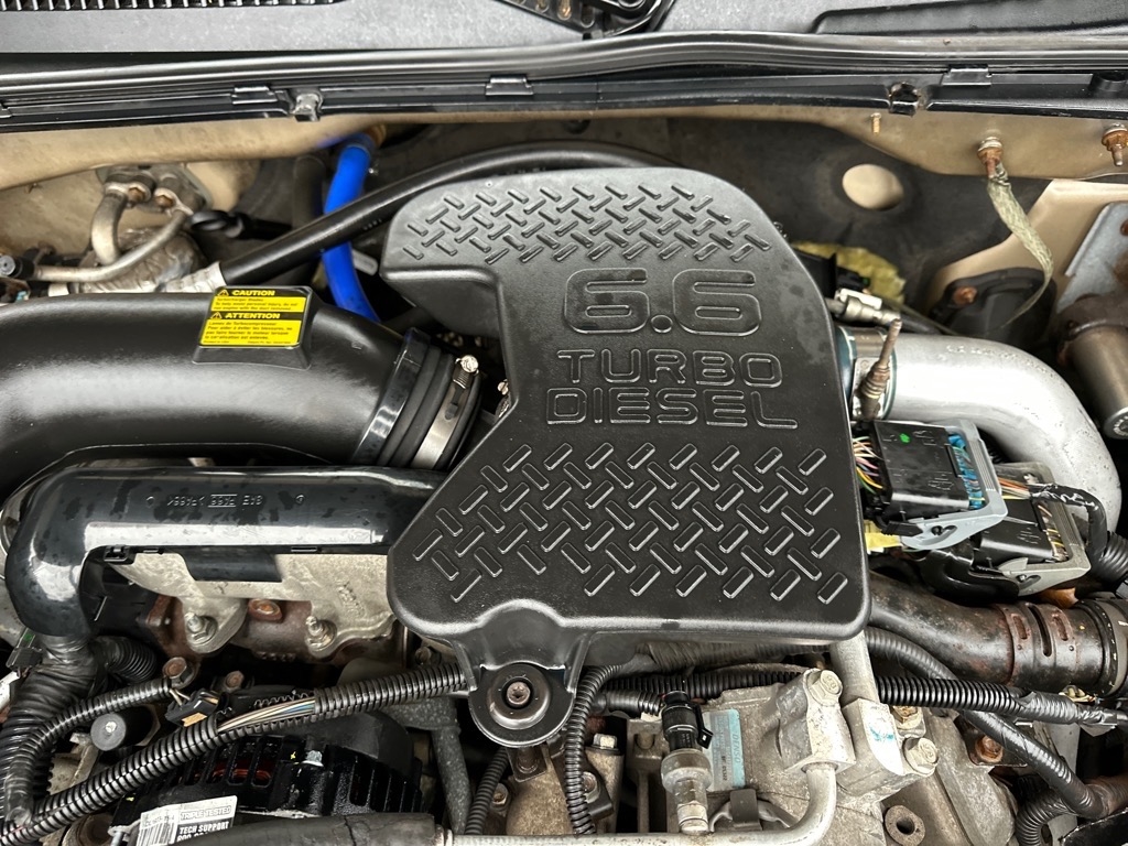 Chevrolet Silverado 2500HD Ext Cab 143.5" WB 4WD LS 2005