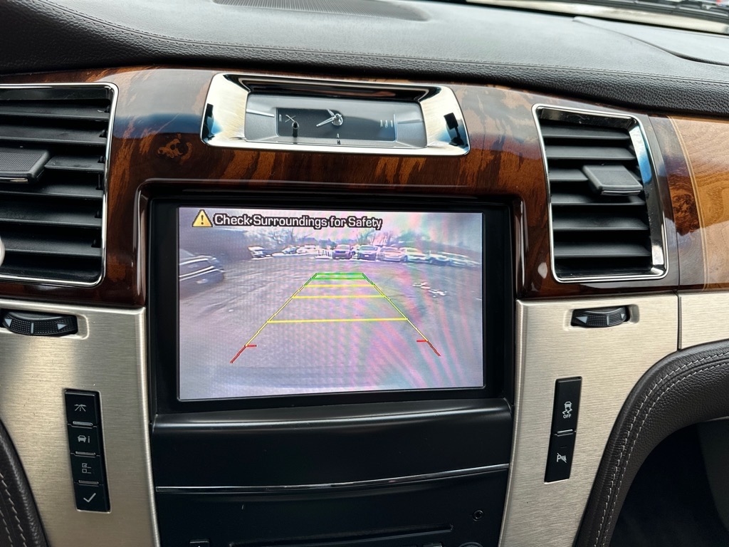 Cadillac Escalade AWD 4dr Platinum 2014