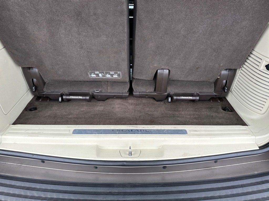 Cadillac Escalade AWD 4dr Platinum 2014