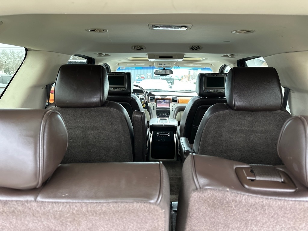 Cadillac Escalade AWD 4dr Platinum 2014
