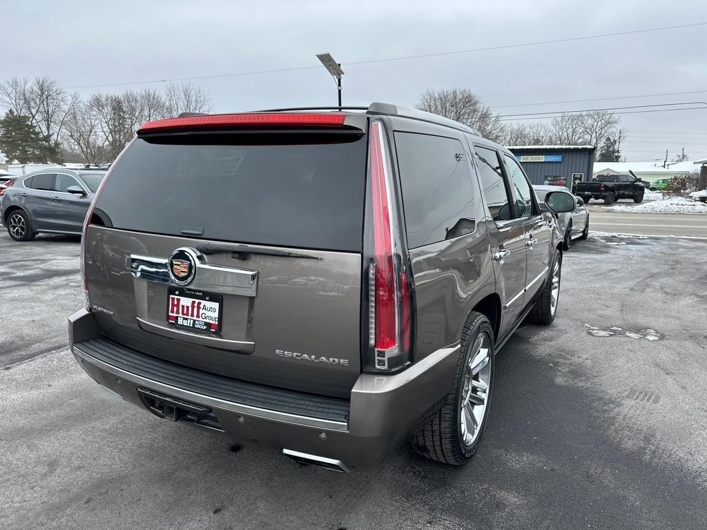 Cadillac Escalade AWD 4dr Platinum 2014