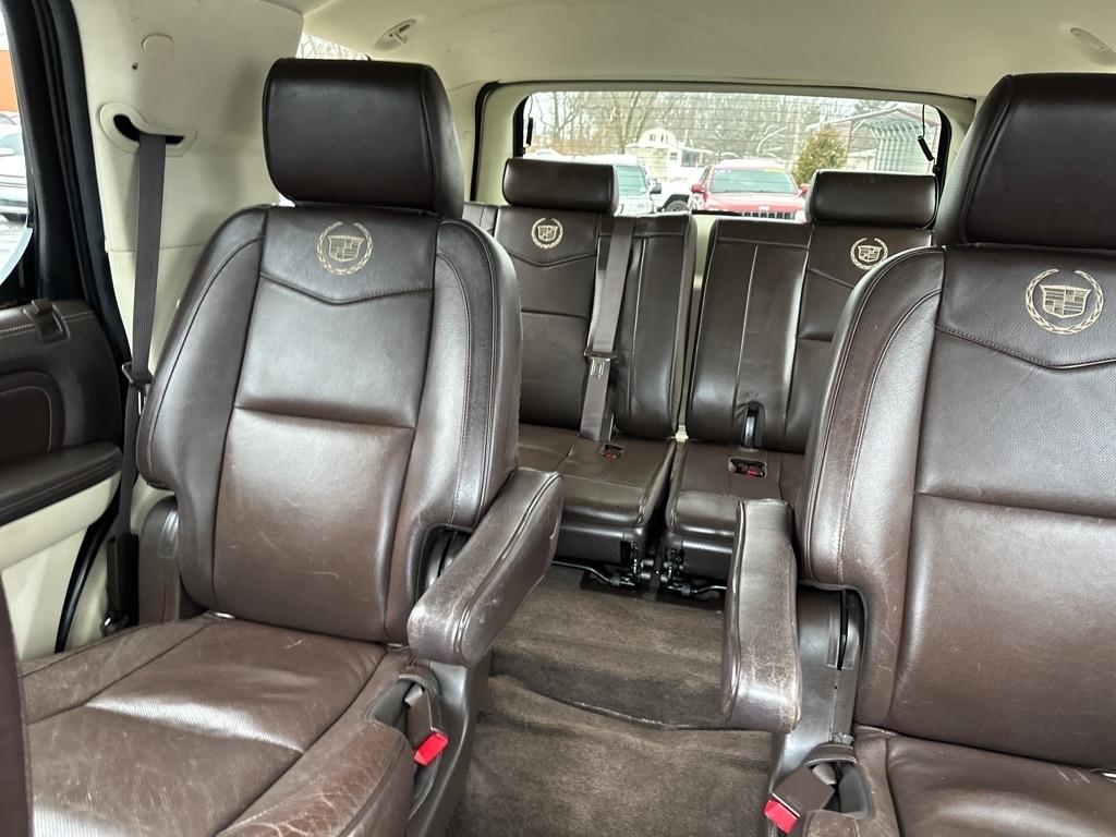 Cadillac Escalade AWD 4dr Platinum 2014