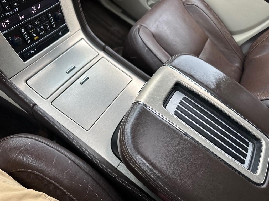 Cadillac Escalade AWD 4dr Platinum 2014