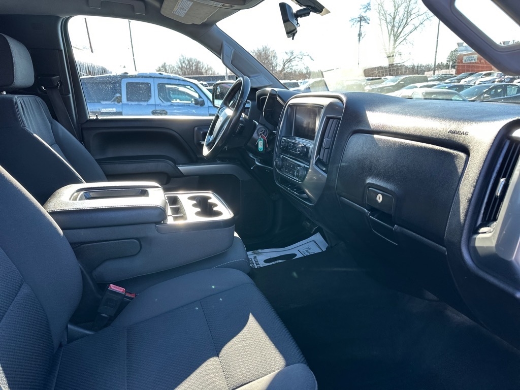 Chevrolet Silverado 2500HD 4WD Reg Cab 133.6" LT 2018