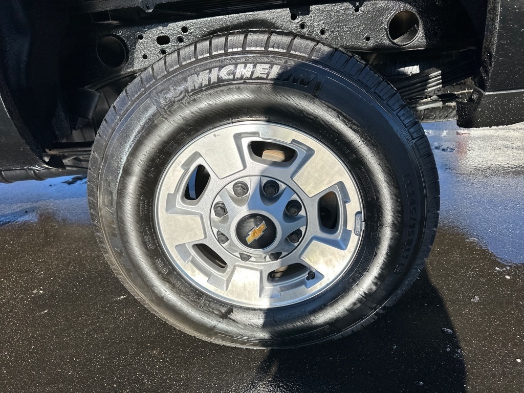 Chevrolet Silverado 2500HD 4WD Reg Cab 133.6" LT 2018