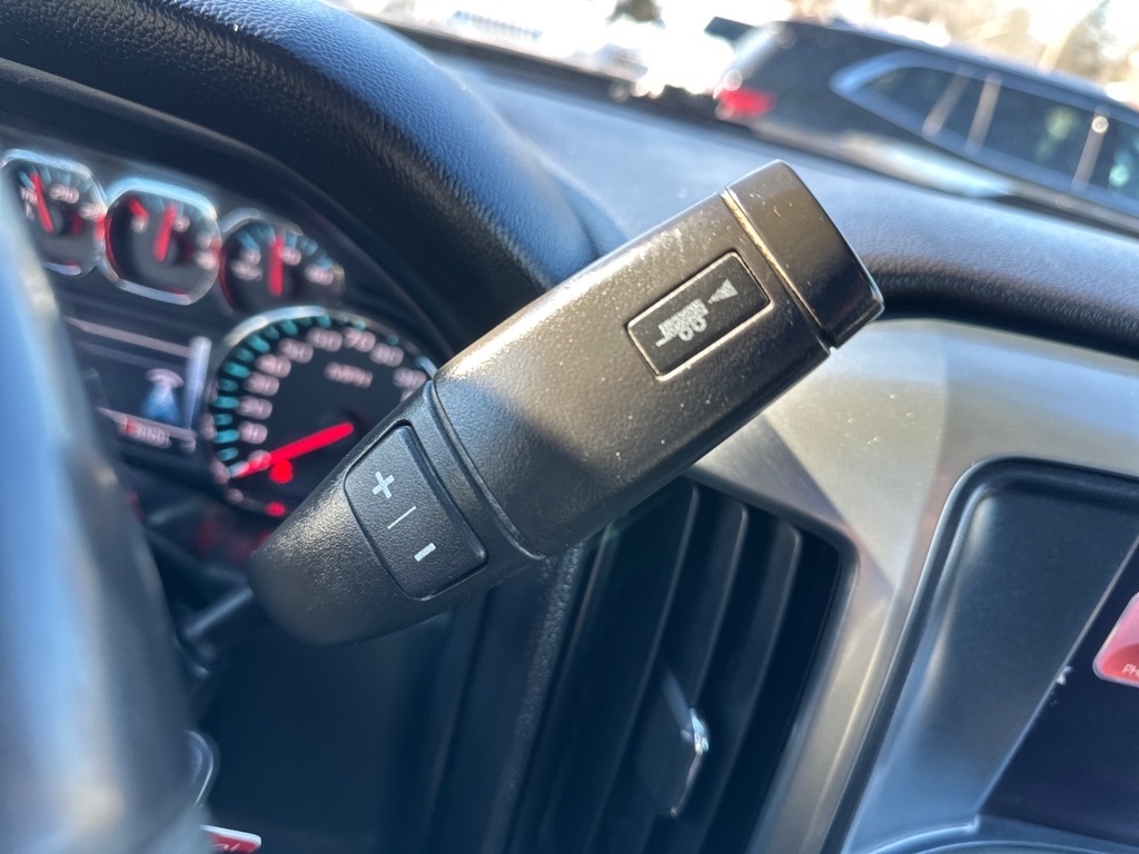 Chevrolet Silverado 2500HD 4WD Reg Cab 133.6" LT 2018