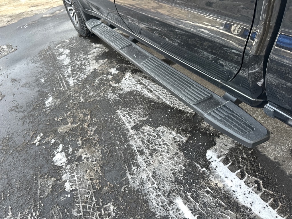 GMC Sierra 1500 4WD Crew Cab 157" AT4 2021